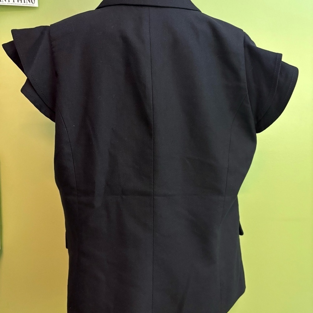 White House Black Market Black Flutter-Sleeve Studio Vest 💛Size 14 NWT - Picture 5 of 11